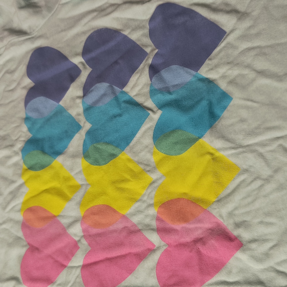 Gap heart tee